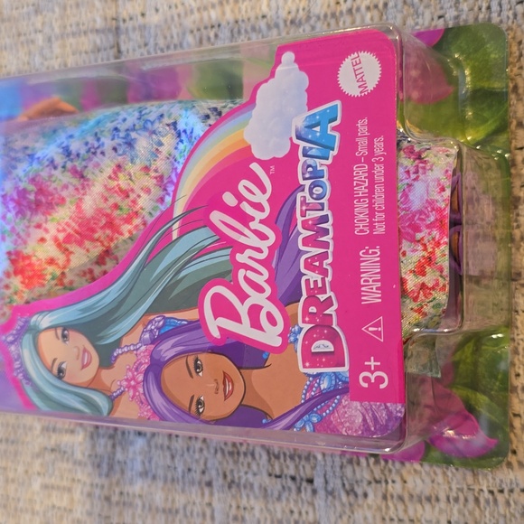 MATTEL BRAND BARBIE DOLL, "DREAMTOPIA" - Picture 3 of 9